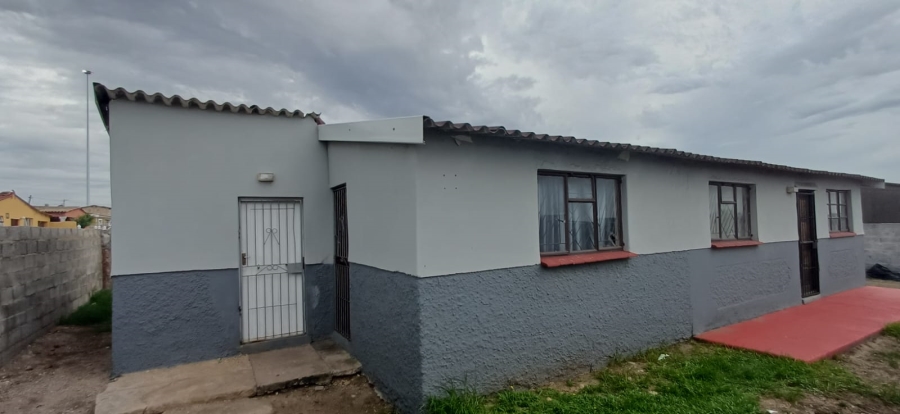 4 Bedroom Property for Sale in Kwazakhele Eastern Cape
